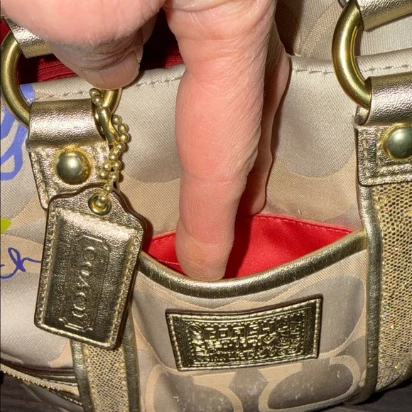 Coach Poppy Beige and Gold Women's shoulder and cross body Bag - Picture 7 of 17